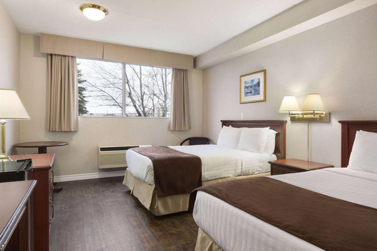 Days Inn By Wyndham Brockville Exterior foto